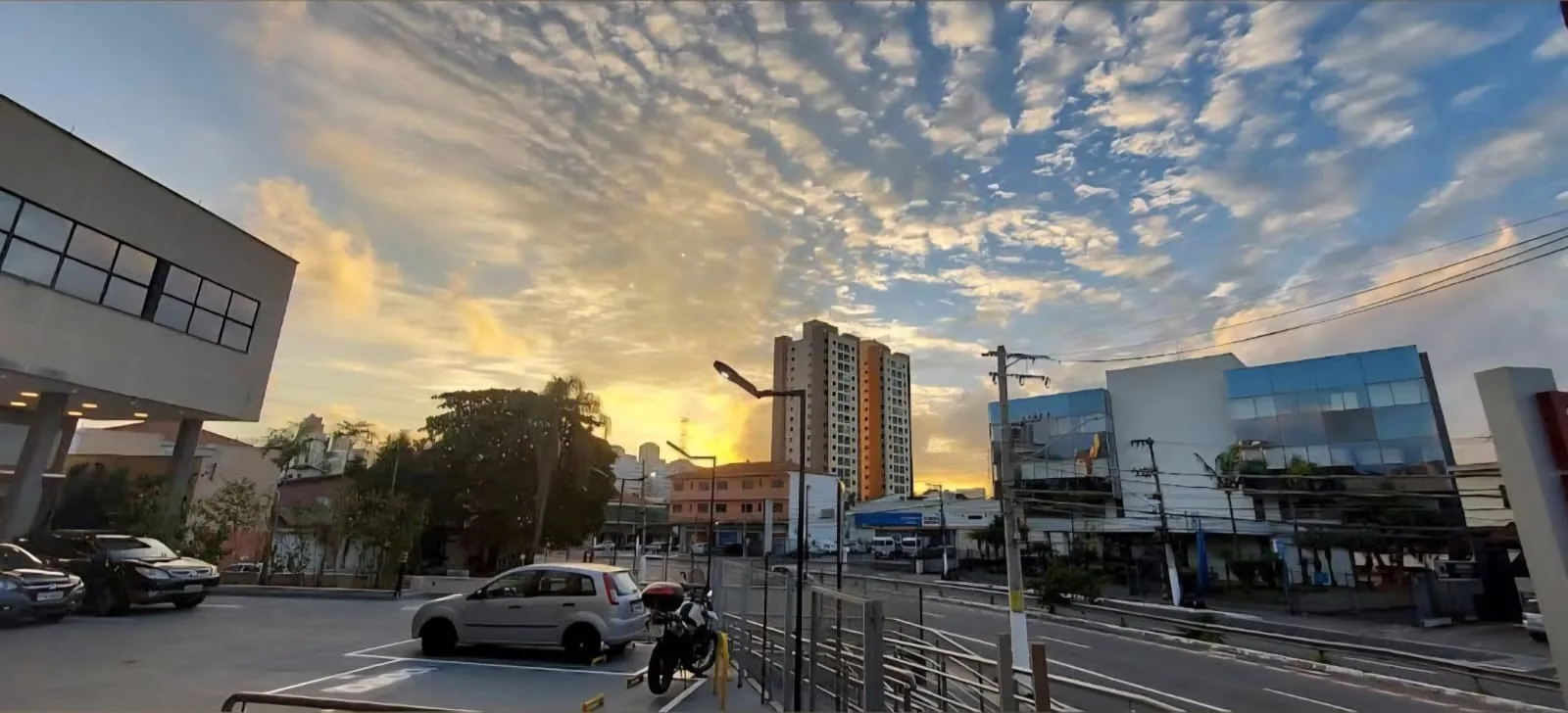 Área externa do Open Mall Pátio Jaguaré